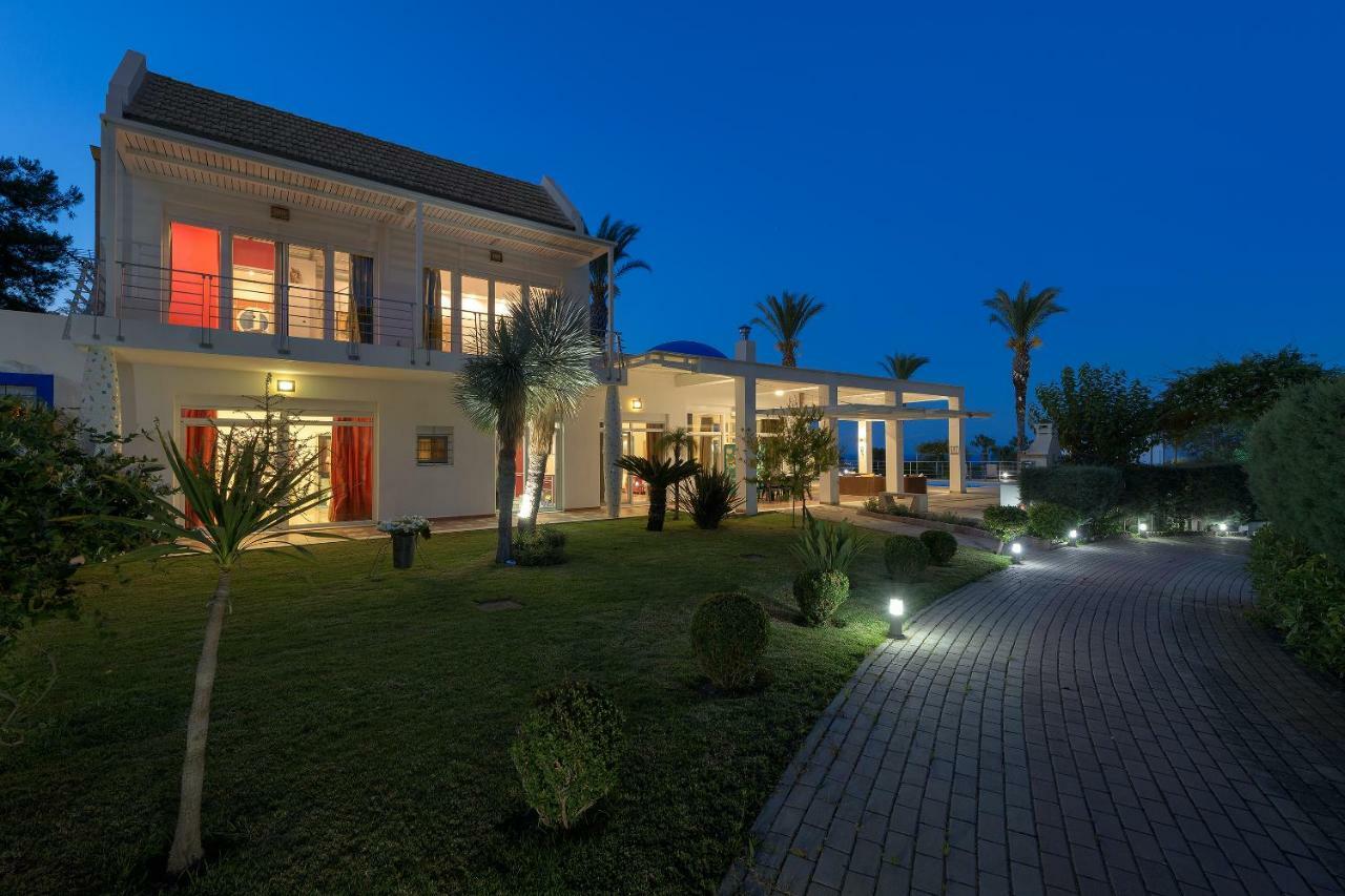 Grande Dame Villa Asgourou Esterno foto